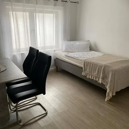 2 In Direkter Naehe Zum Rhein コブレンツ